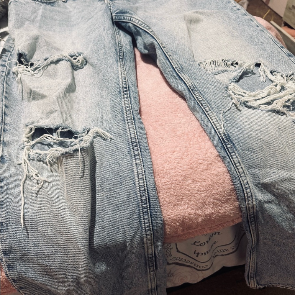 H&M Blue Boyfriend Jeans with Distressed Details